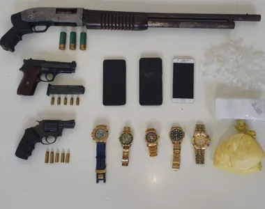 Armas encontradas com o trio