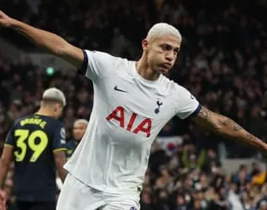 Richarlison virou um dos destaques do Tottenham