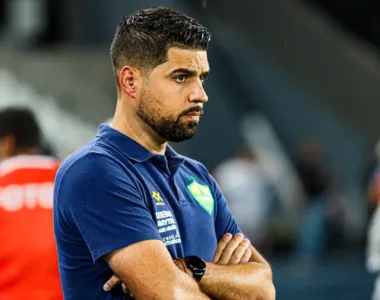 António Oliveira, técnico que está trocando o Cuiabá pelo Corinthians