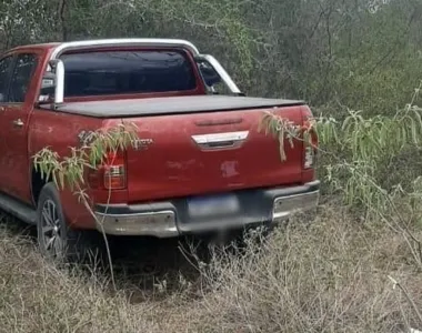 Vítimas estavam nesta caminhonete