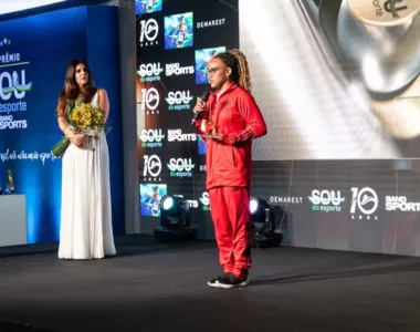 Rebeca Andrade foi premiada como 'Atleta Olímpica de Valor'