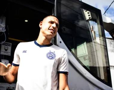 Gabriel Xavier durante a chegada no Adauto Moraes, para a partida contra a Juazeirense