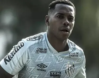 Pena do ex-jogador Robinho é de nove anos de prisão