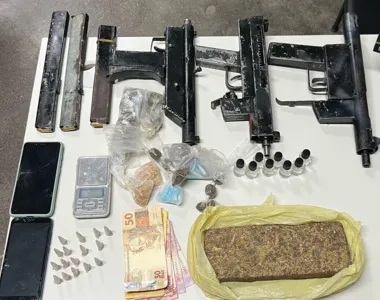 Com o trio foram apreendidos três submetralhadoras calibre 9mm