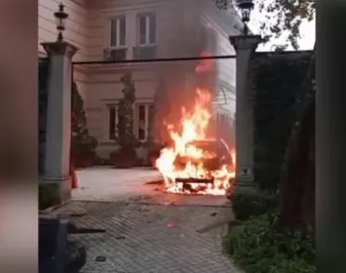 Um dos criminosos morreu carbonizado após assalto