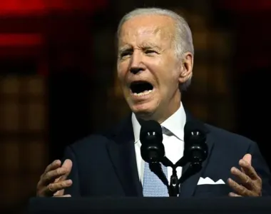 Joe Biden xingou Vladimir Putin