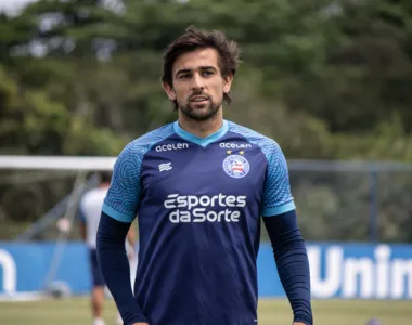 Acevedo em treino do Bahia