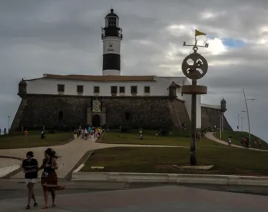 Corpo foi localizado na última quarta-feira (20), nas imediações do Farol da Barra, em Salvador