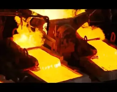 Pouco mais de 100 trabalhadores mantêm o forno funcionando na Caraíba