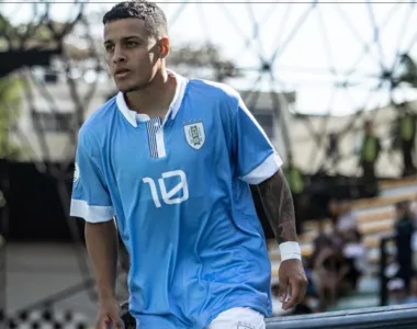 Tiago Palácios defende a Seleção Olímpica do Uruguai