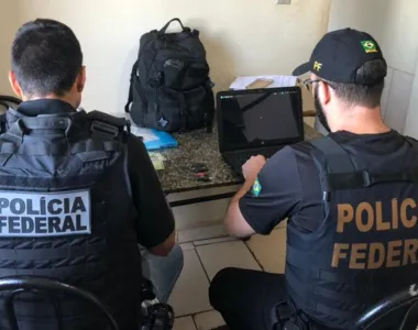 Participam da ação, policiais federais, civis e militares