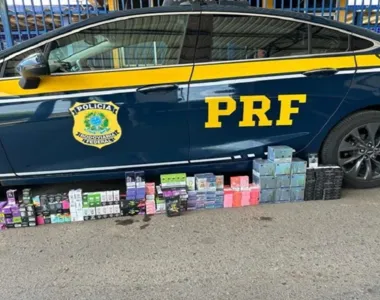 Mais de 200 cigarros eletrônicos foram apreendidos nesta quinta-feira (18)