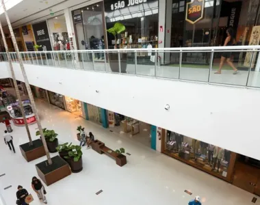 Alguns shoppings terão horários especiais durante os dias de folia