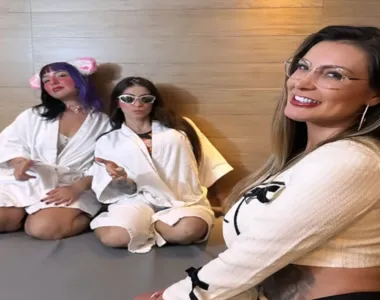 O momento picante entre Andressa Urach e MC Pipokinha deu o que falar na internet