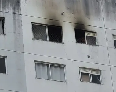 Apartamento que pegou fogo ficava no último andar