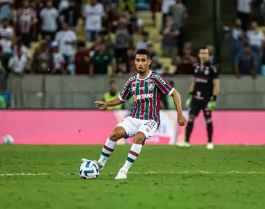 Daniel em ação com a camisa do Fluminense