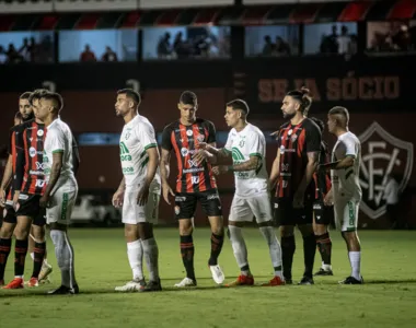 Vitória x Chapecoense no primeiro turno da Série B