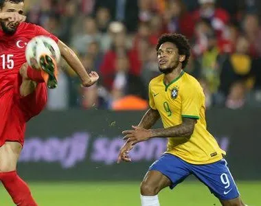 Jogador chegaria para resolver o problema de seca no ataque rubro-negro