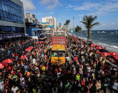 Folia segue em Salvador. Este domingo