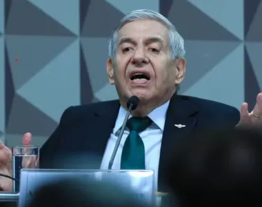 General Heleno terá que se apresentar na próxima terça (6)