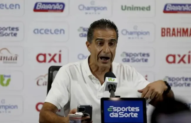 Imagem ilustrativa da imagem Ex-Bahia, Mister deve voltar a usar chapéu mexicano