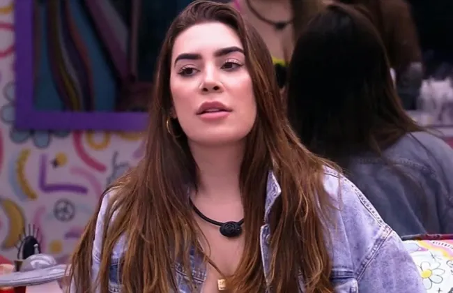 Imagem ilustrativa da imagem Naiara Azevedo vai à delegacia após suposta agressão doméstica