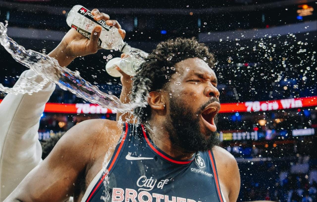 Líder Da Corrida Do MVP, Embiid Anota 70 Pontos E Bate Recorde Na NBA ...