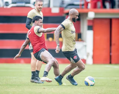 Treino do Vitória com Uvini, Rodrigo Andrade e PK