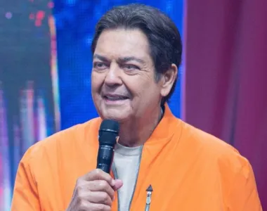 Faustão recebe alta hospitalar após transplante de rim