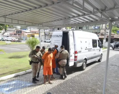 Interrogatório dos quatros acusados durou aproximadamente três horas