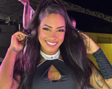 Negra Japa é cantora e influencer baiana