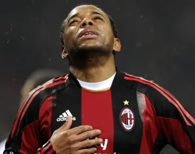 Robinho jogava no Milan, em 2013