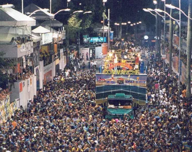 Commanche na avenida