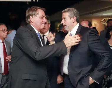 Bolsonaro teria dito aos aliados e interlocutores que se comprometeu em apoiar o nome que Lira indicar