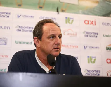 Rogério Ceni durante coletiva