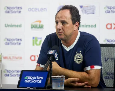 Rogério Ceni durante coletiva neste domingo (3)