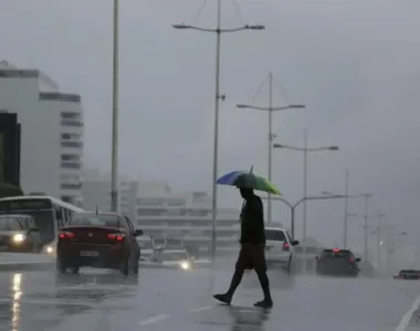 Chuva na Orla de Salvador