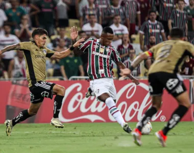 Marquinhos abriu o placar para o Fluminense com um golaço