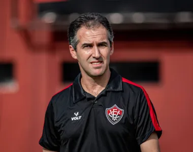 Léo Condé, técnico do Vitória