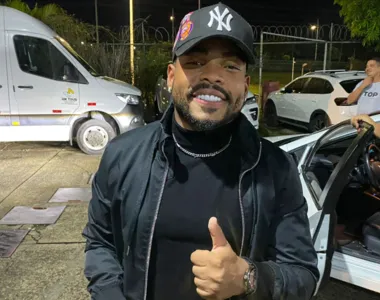 Cristian Bell é humorista, compositor e influencer baiano