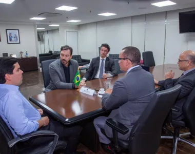 Emerson Ferretti em reunião com André Fufuca