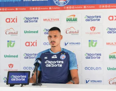 Zagueiro vive melhor momento desde a subida ao elenco profissional