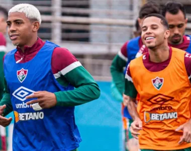 Jhon Kennedy e Alexsander em treino do Fluminense