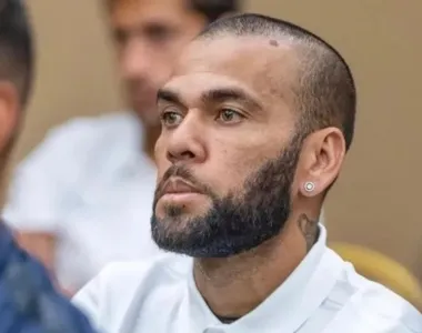 Juízes aceitaram a liberdade provisória de Daniel Alves sob pagamento de fiança