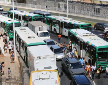 Região apresentou trânsito lento com a situação de protesto desta segunda-feira (29)