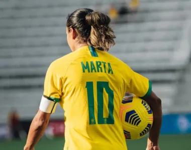 Jogadora anunciou aposentadoria da Seleção Brasileira