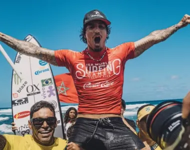 Gabriel Medina conquistou o título do ISA Games, disputado em Porto Rico, na manhã deste domingo (3)