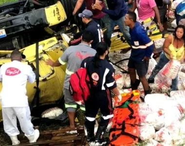 Motorista foi resgatado pelo Samu