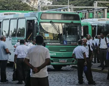 Rodoviários decidiram não atrasar saída na sexta