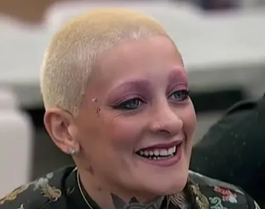 Furia precisou ser retirada da casa para realizar alguns exames